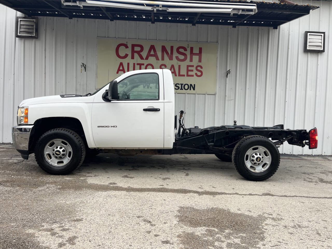 Used 2011 Chevrolet Silverado 2500 W/T RWD image 3