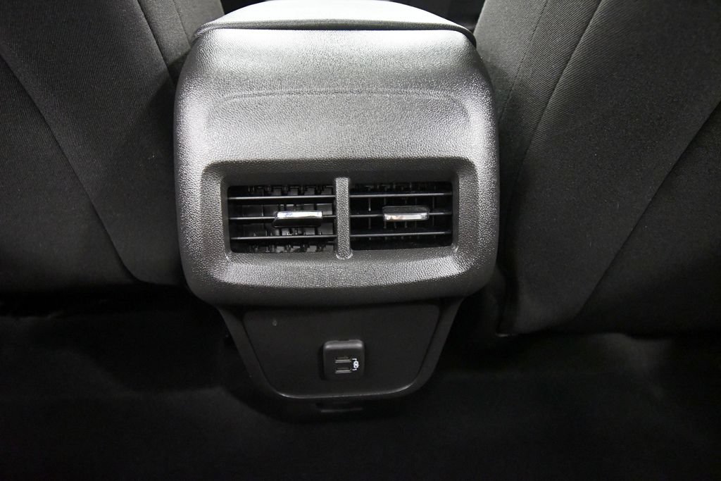 Used 2023 Chevrolet Equinox LT AWD/4WD image 17