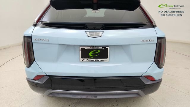Used 2025 Cadillac Optiq Sport 2 image 12