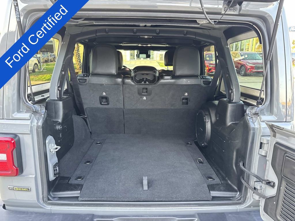 Used 2022 Jeep Wrangler Unlimited Sahara image 10