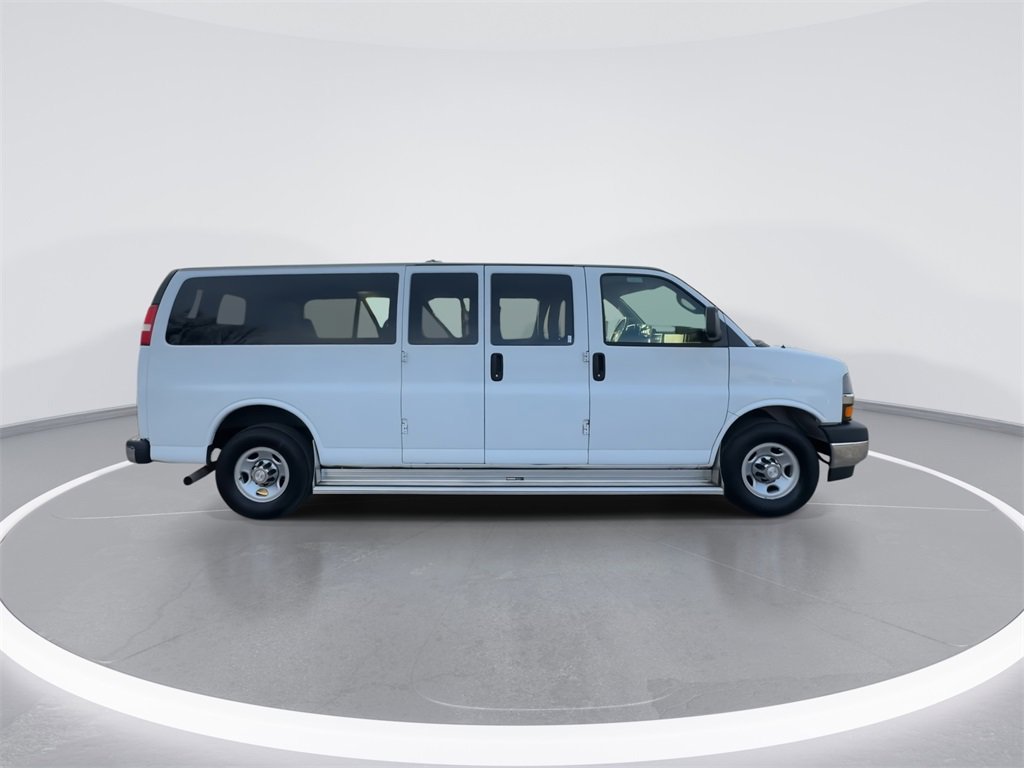 Used 2018 Chevrolet Express 3500 LT w/ LT Preferred Equipment Group image 9