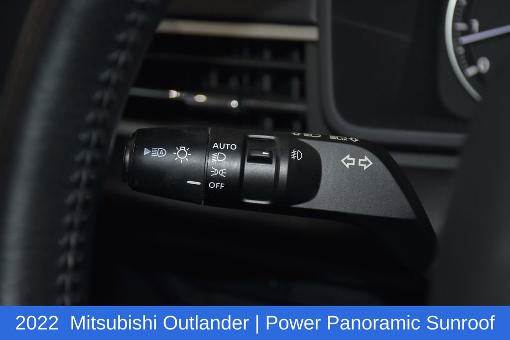 Used 2022 Mitsubishi Outlander SE image 10