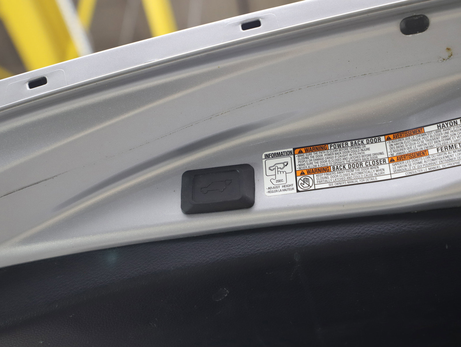 Used 2016 Toyota RAV4 XLE AWD/4WD image 17