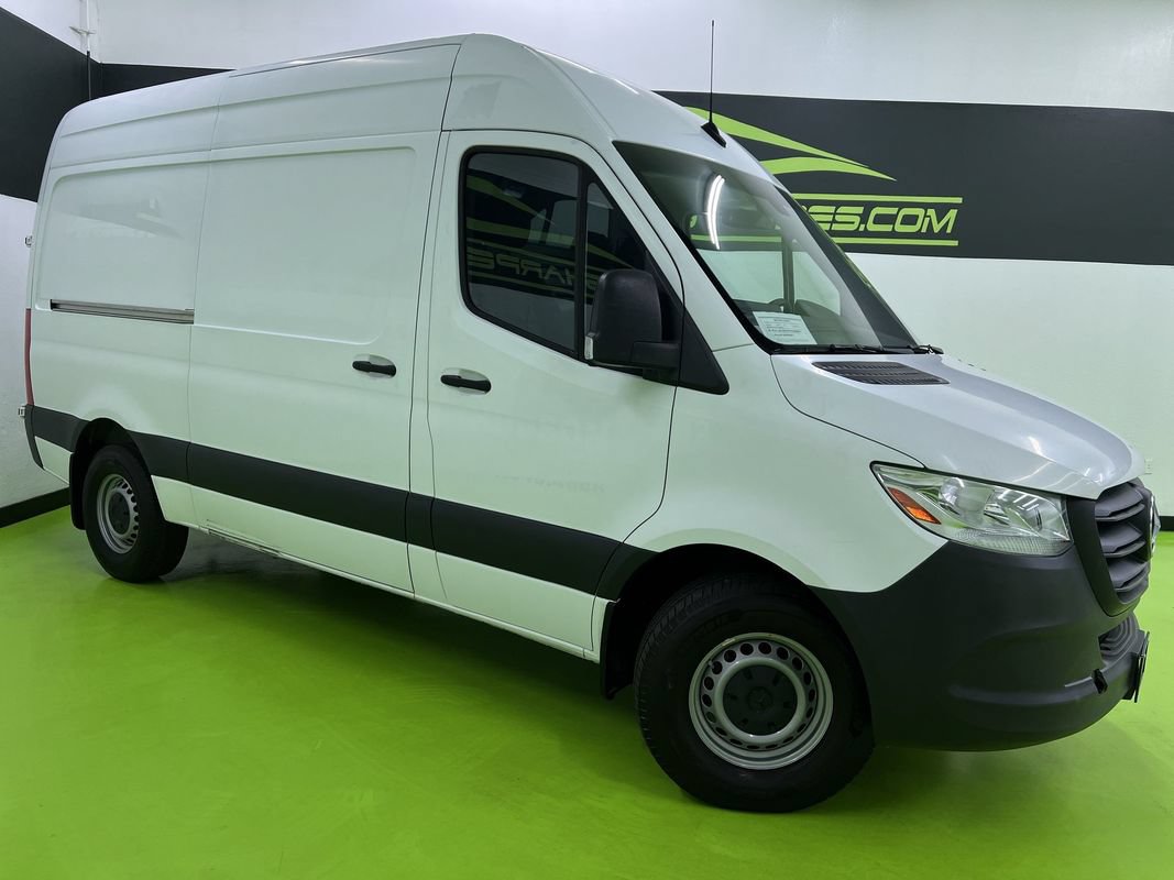 Used 2021 Mercedes-Benz Sprinter 2500 image 1