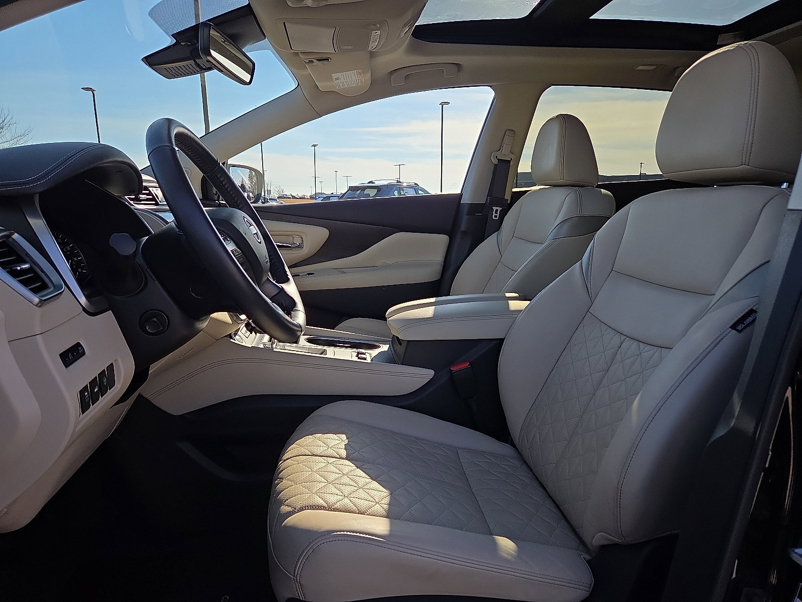 Used 2024 Nissan Murano Platinum w/ Cargo Package image 16