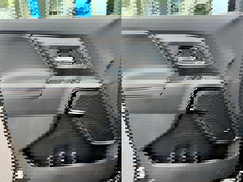 New 2024 Chevrolet Silverado EV RST image 18