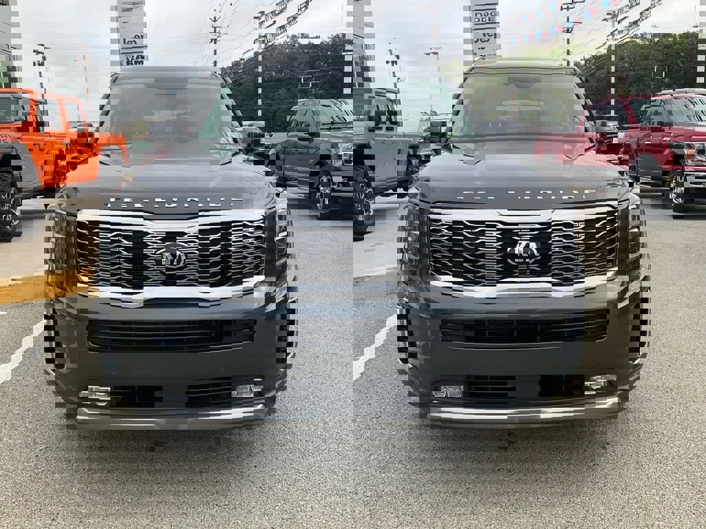 Used 2020 Kia Telluride SX w/ SX Prestige Package image 2
