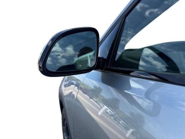 Used 2027 Chevrolet Bolt RS w/ Technology Package FWD image 9