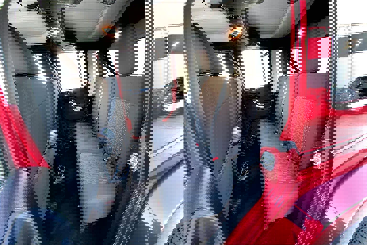 Used 2012 Jeep Wrangler Unlimited Sahara w/ Connectivity Group image 17