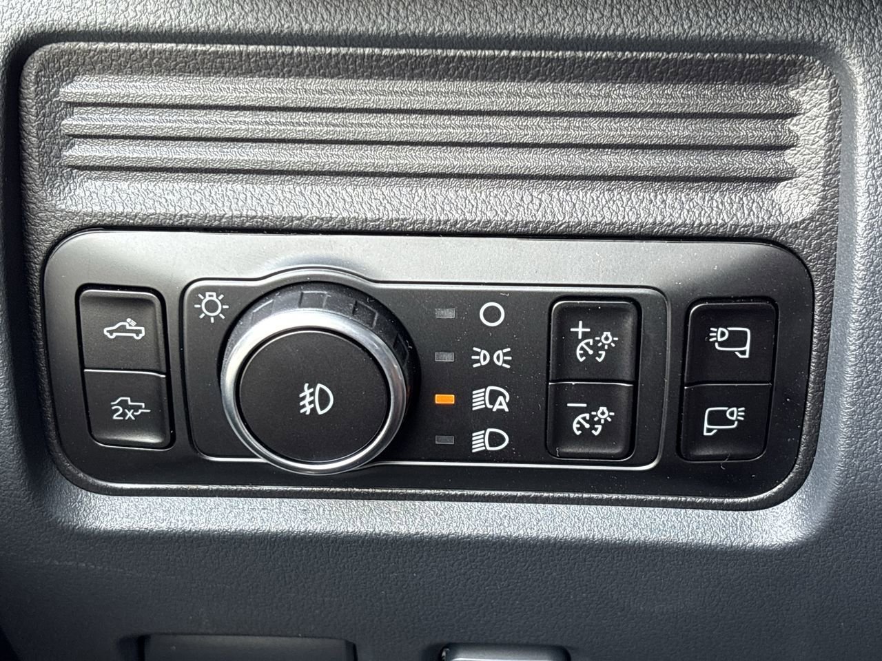 New 2026 Ford F350 Lariat image 21