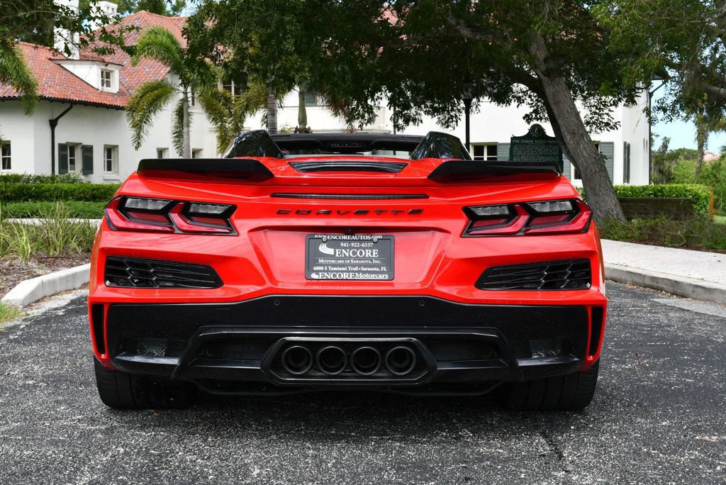 Used 2023 Chevrolet Corvette Z06 w/ Stealth Interior Trim Package RWD image 39