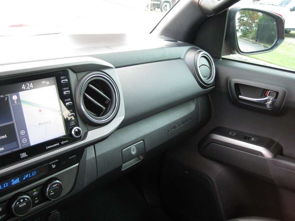 Used 2020 Toyota Tacoma 4x4 Double Cab image 27