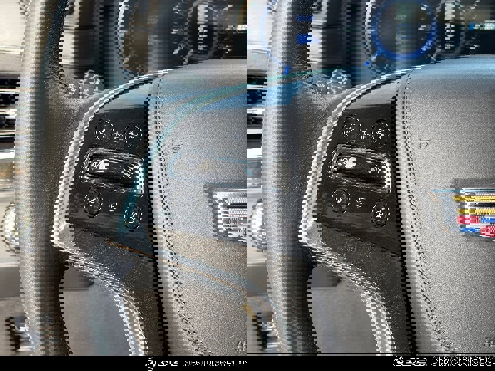 Used 2020 Cadillac Escalade ESV Platinum image 30