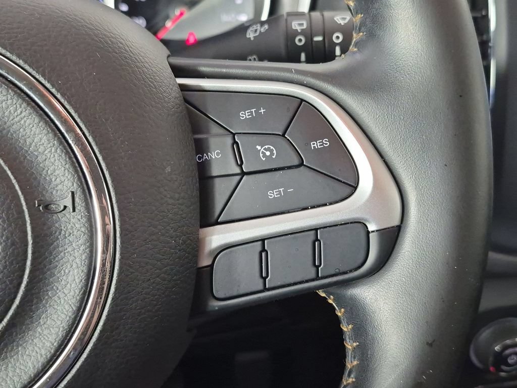 Used 2020 Jeep Compass Latitude FWD image 17