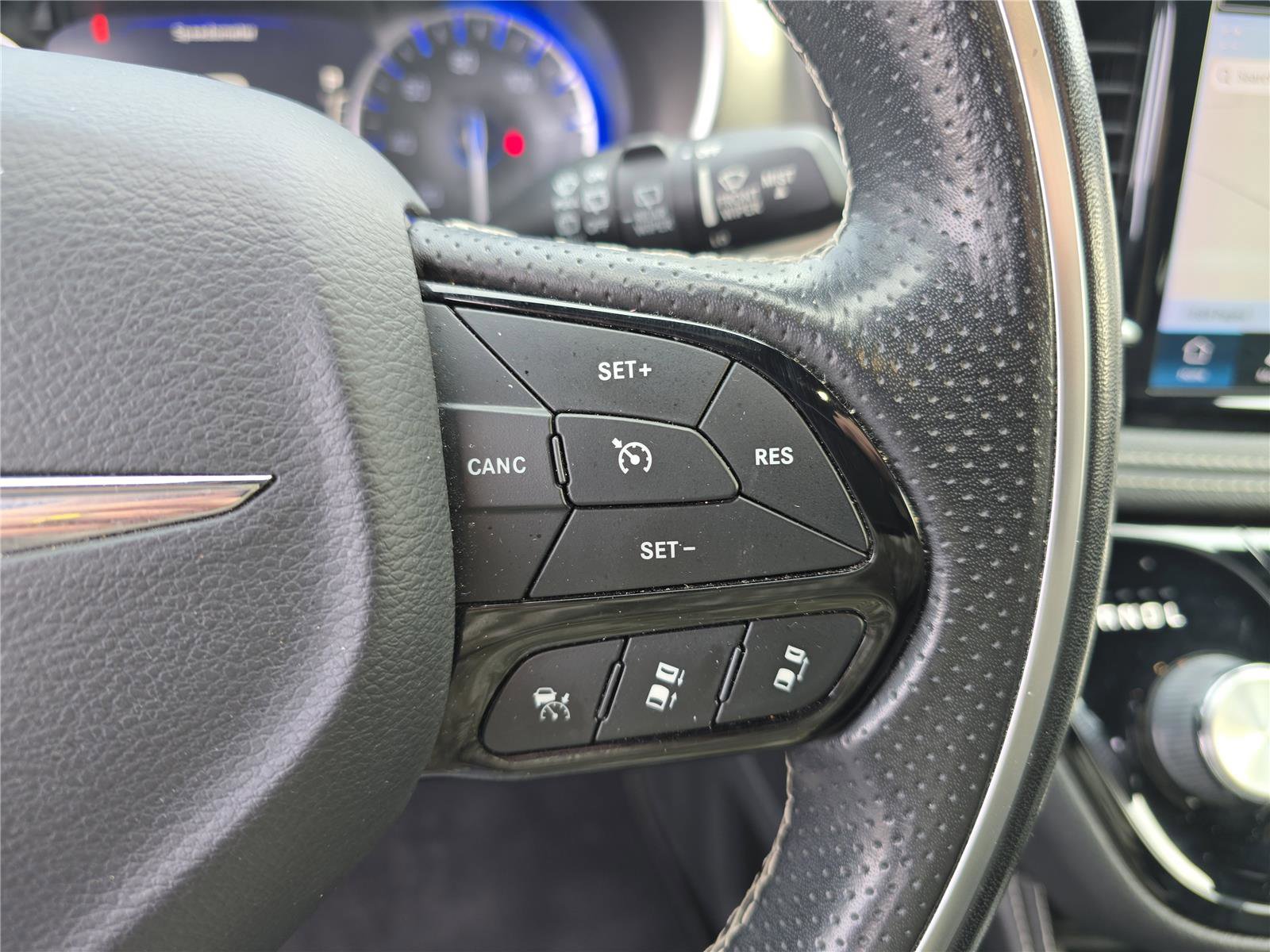 Used 2021 Chrysler Pacifica Limited w/ S Appearance Package image 29