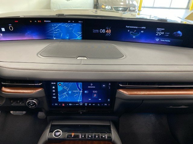 New 2026 Lincoln Navigator L Black Label AWD/4WD image 25