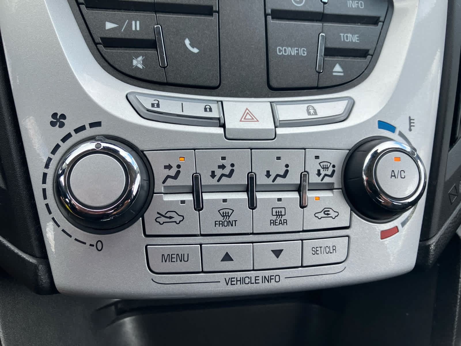 Used 2015 Chevrolet Equinox LT FWD image 22