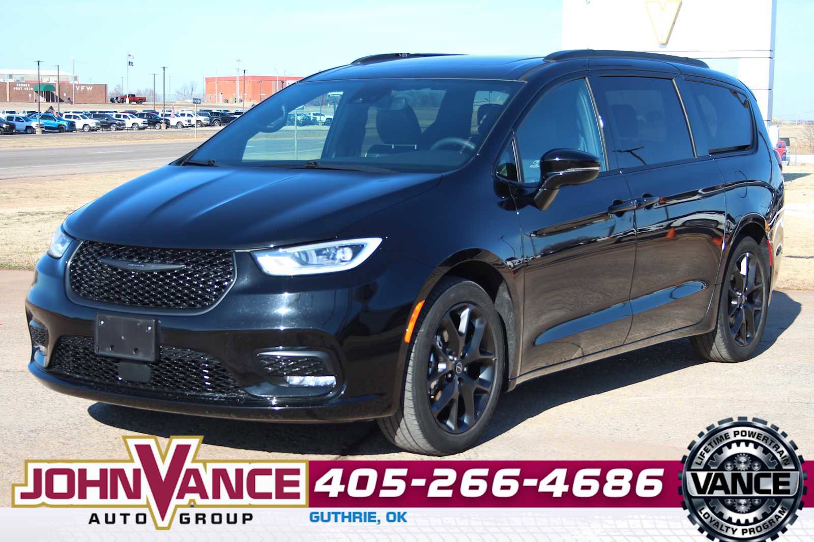 Used 2025 Chrysler Pacifica Limited FWD image 5
