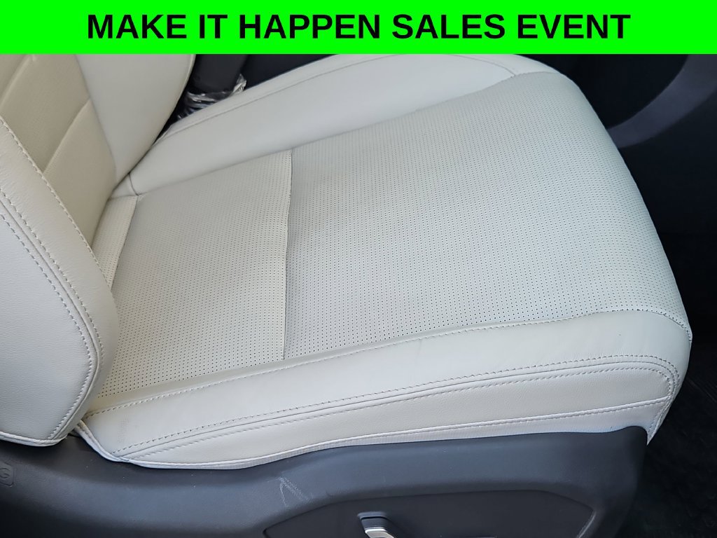 Used 2025 Hyundai Santa Fe Limited AWD/4WD image 30