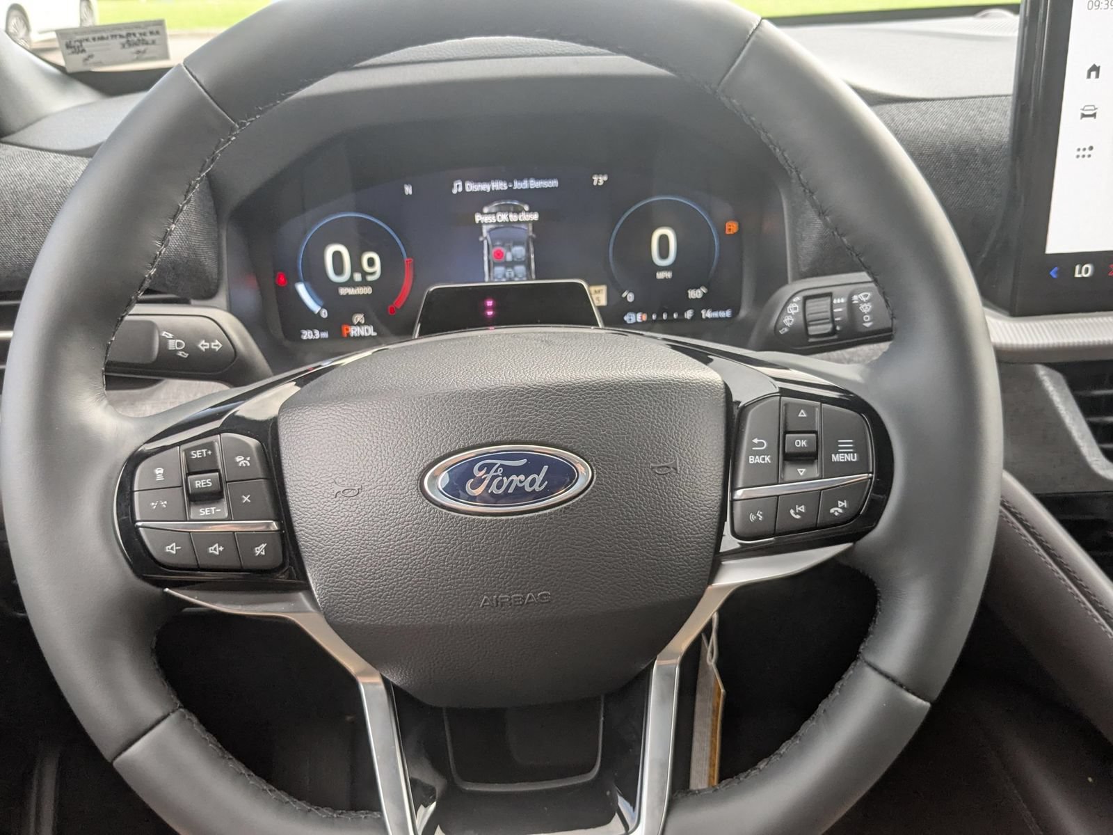New 2026 Ford Explorer Platinum w/ LUX Leather Package AWD/4WD image 19