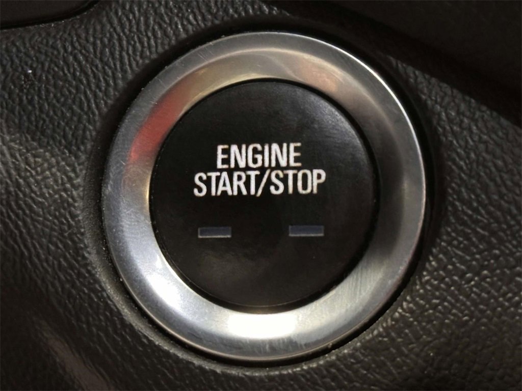 Used 2020 Chevrolet Equinox LT image 27