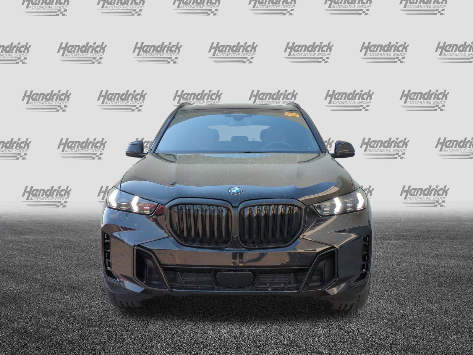 Used 2025 BMW X5 xDrive40i w/ M Sport Package image 3