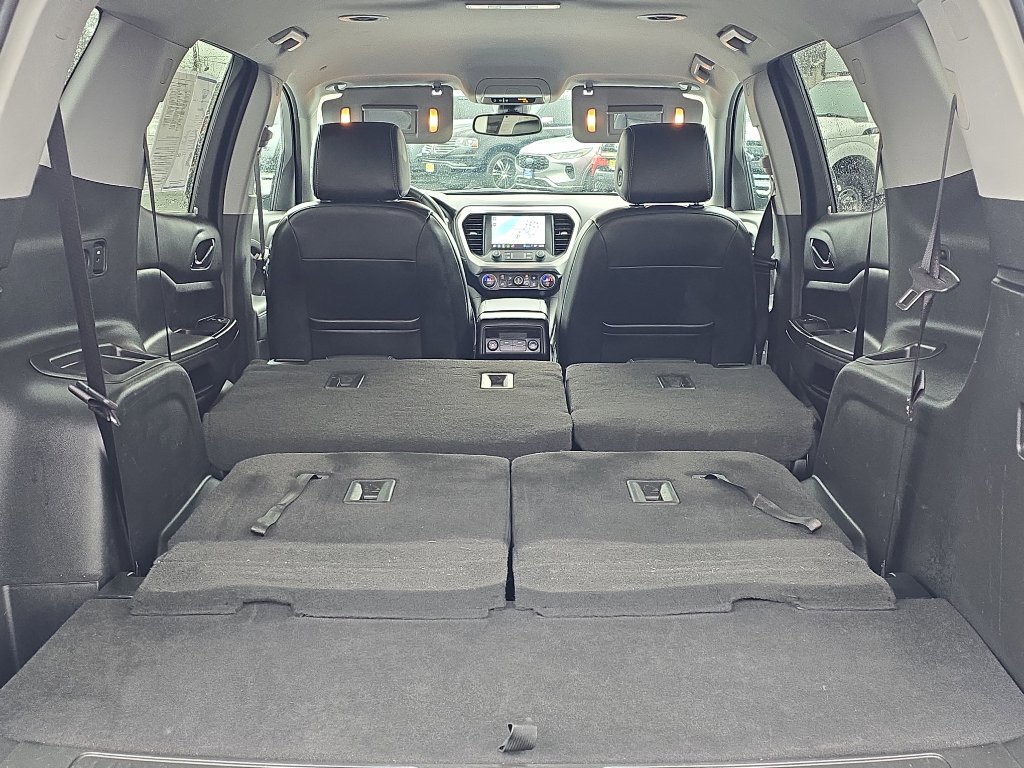Used 2023 GMC Acadia SLT image 10