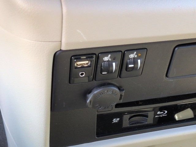 Certified 2017 Toyota Sienna XLE Premium FWD image 14