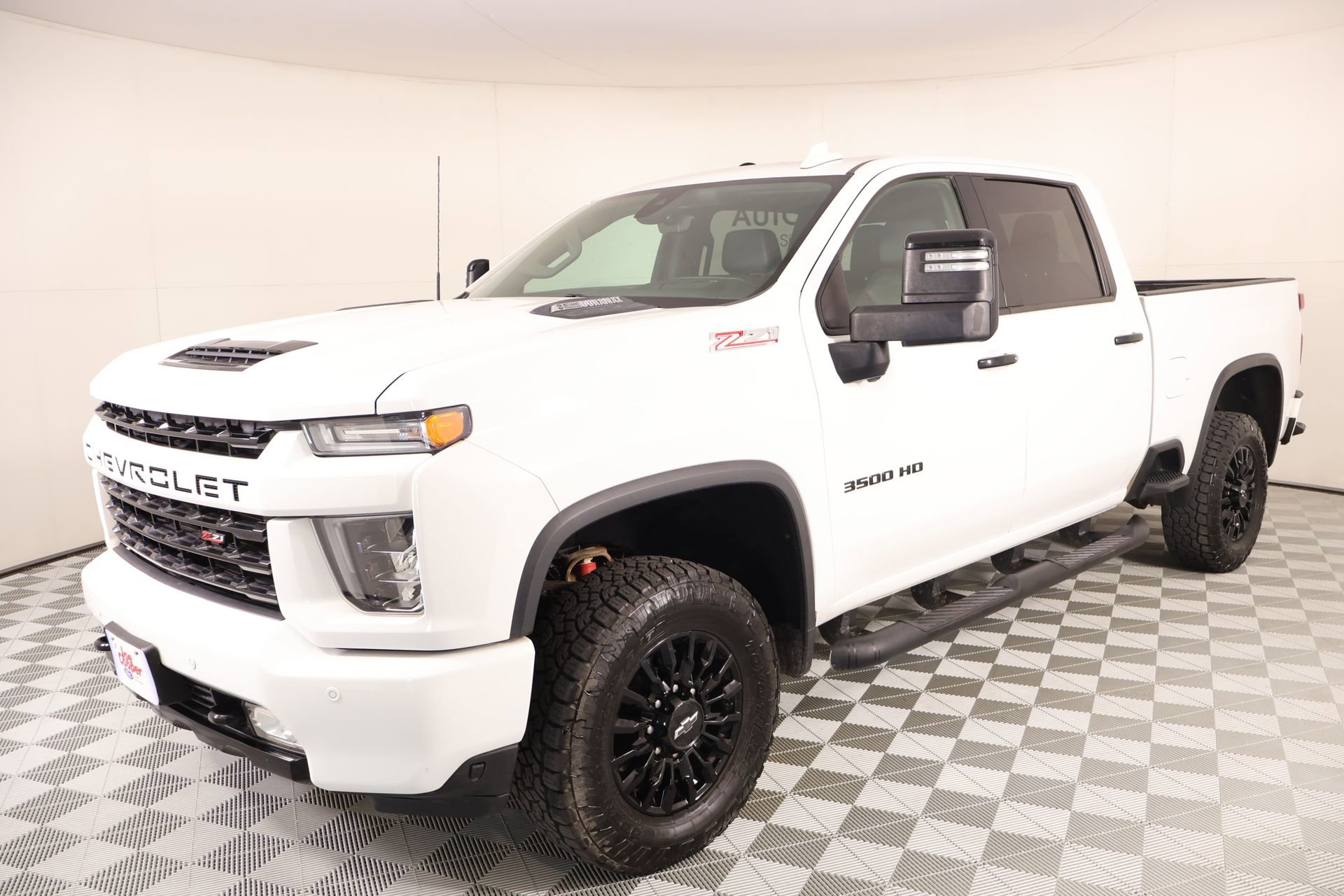 Used 2022 Chevrolet Silverado 3500 LTZ w/ LTZ Plus Package AWD/4WD image 11