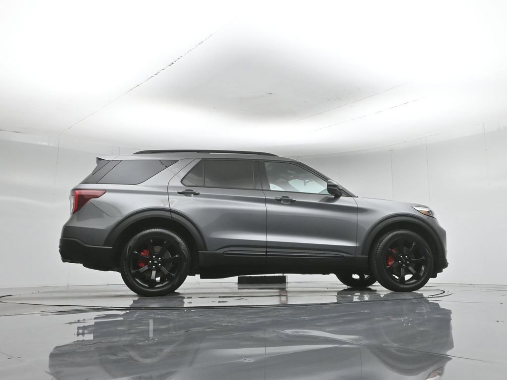 Certified 2023 Ford Explorer ST w/ Equipment Group 401A AWD/4WD image 8