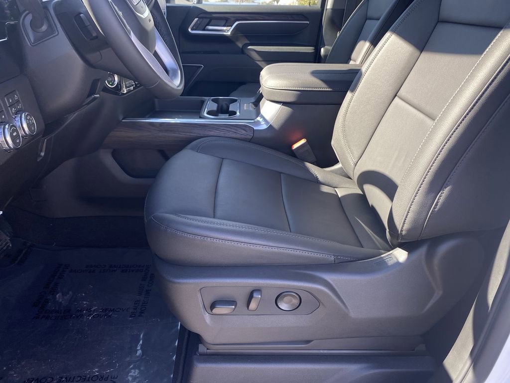 New 2026 GMC Sierra 3500 SLT w/ SLT Convenience Package image 32