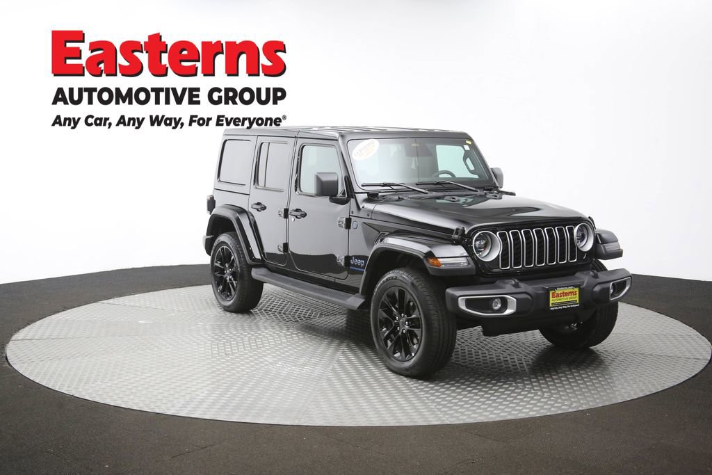 Used 2025 Jeep Wrangler Unlimited Sahara w/ Safety Group image 51