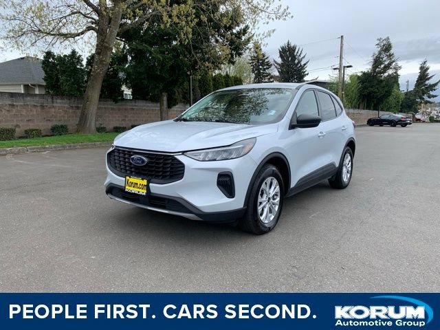 Certified 2025 Ford Escape Active AWD/4WD image 1