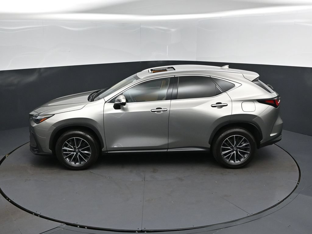 Certified 2025 Lexus NX 250 FWD w/ Towing Package (2000 Lbs) image 32