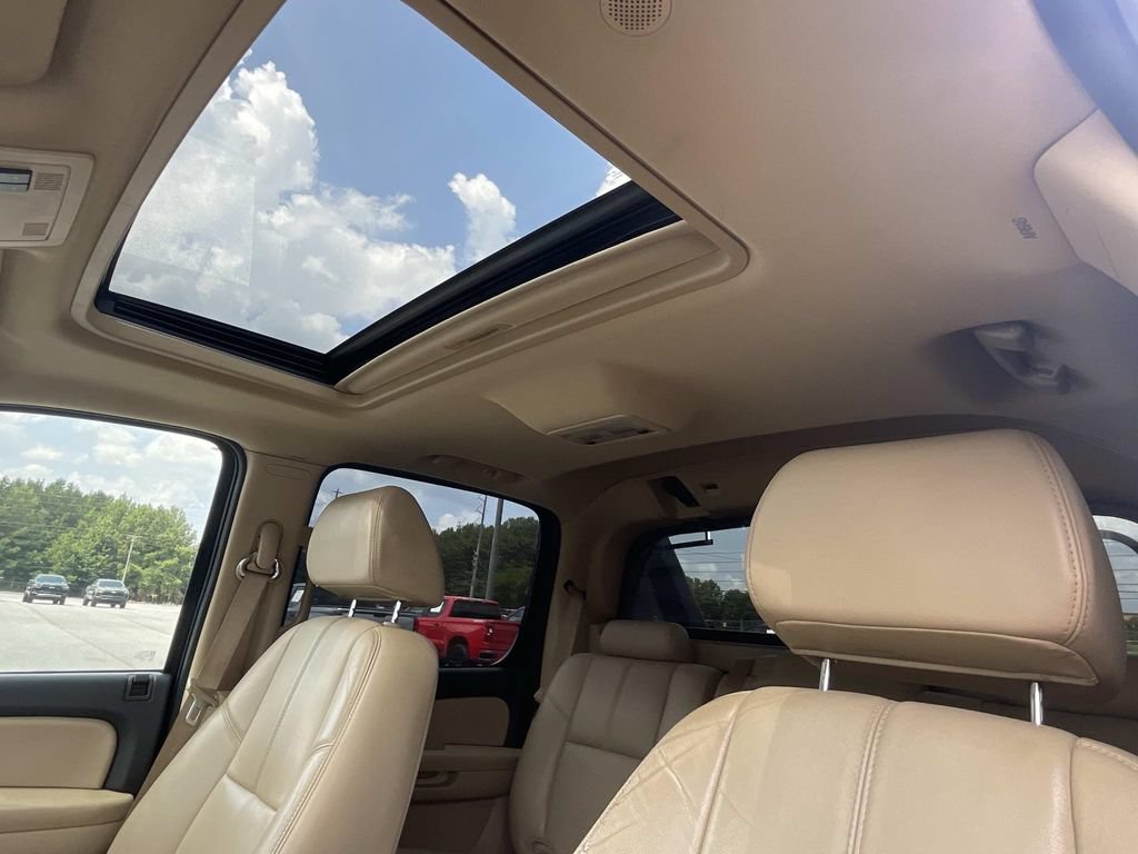 Used 2008 Chevrolet Avalanche LTZ w/ LTZ Preferred Equipment Group AWD/4WD image 17