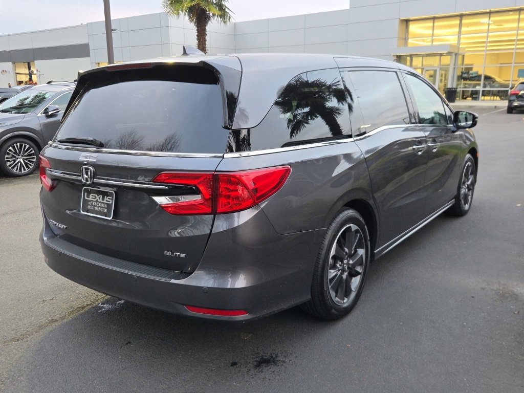Used 2024 Honda Odyssey Elite image 7