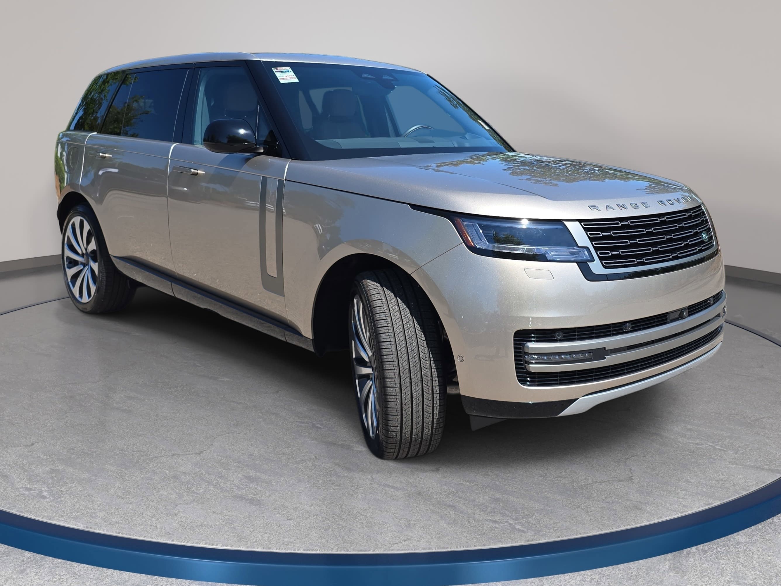 New 2026 Land Rover Range Rover Long Wheelbase SE AWD/4WD image 3