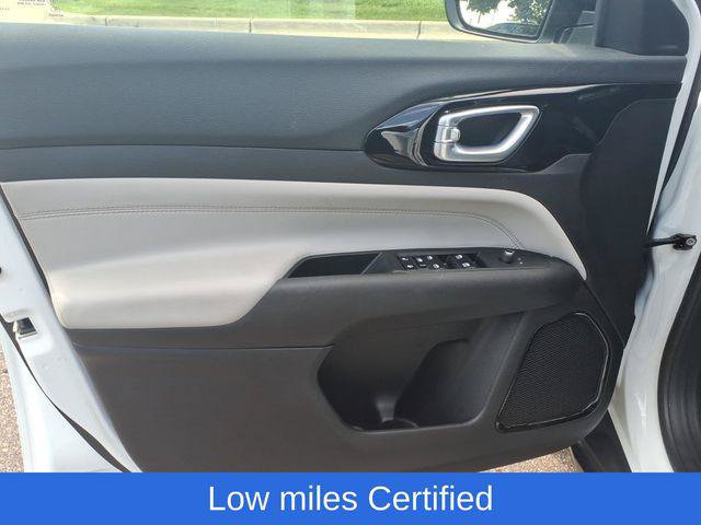 Certified 2024 Jeep Compass Limited AWD/4WD image 8