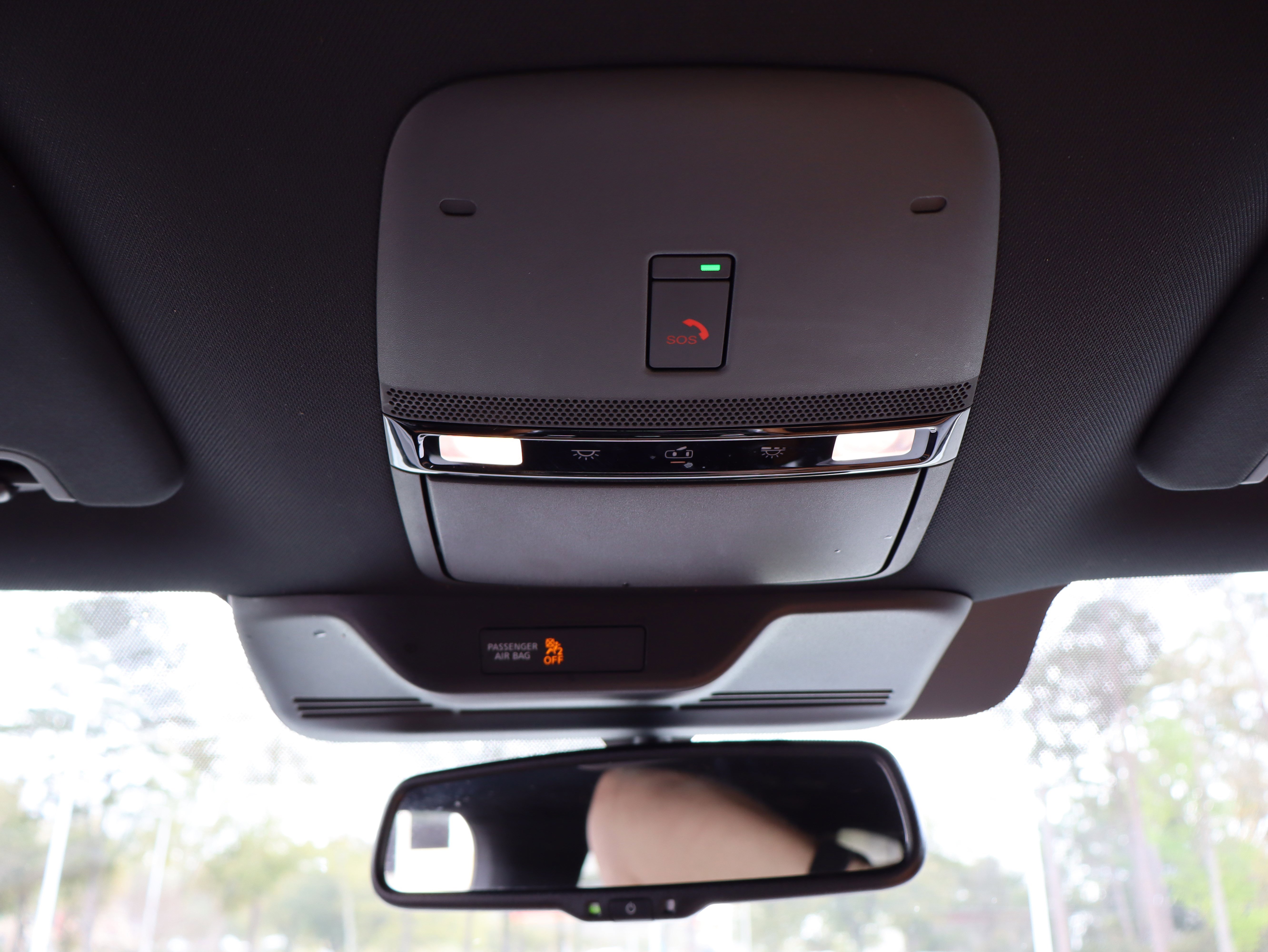 Used 2025 Nissan Armada SL w/ Captain's Chari Seat Package image 35