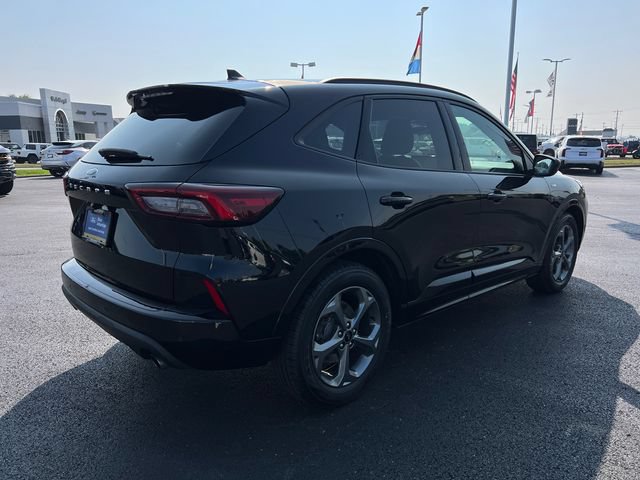 Certified 2023 Ford Escape ST-Line w/ Tech Pack #1 FWD image 8