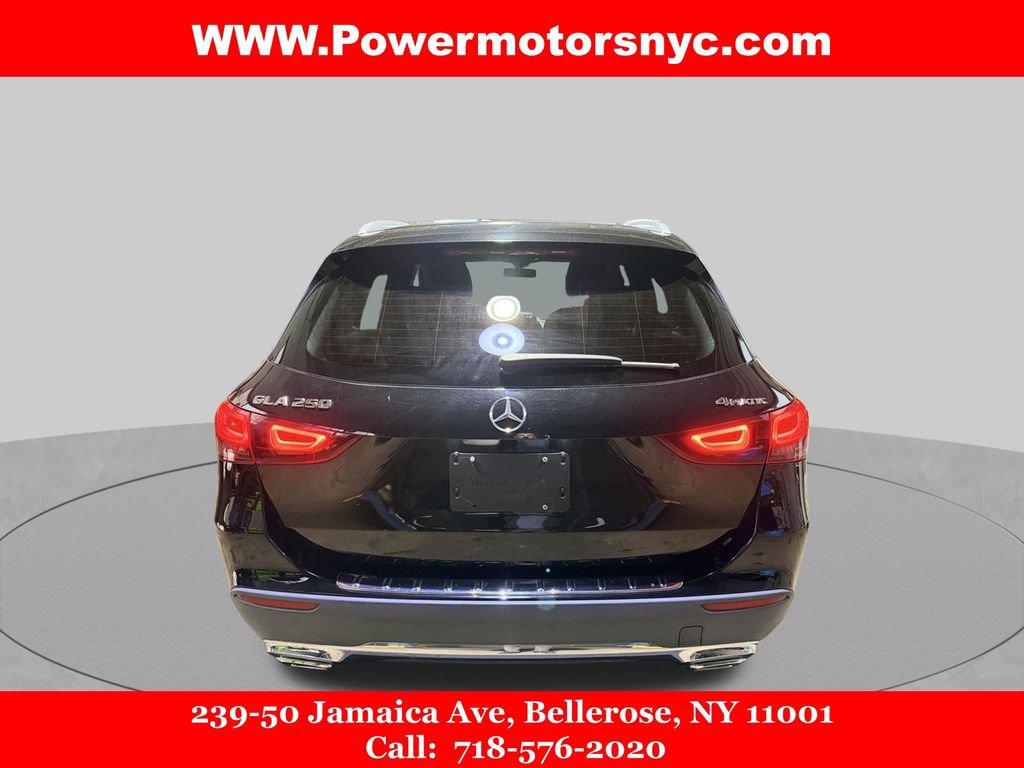 Used 2021 Mercedes-Benz GLA 250 4MATIC w/ Premium Package image 5