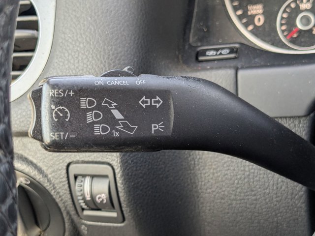 Used 2016 Volkswagen Tiguan S image 6