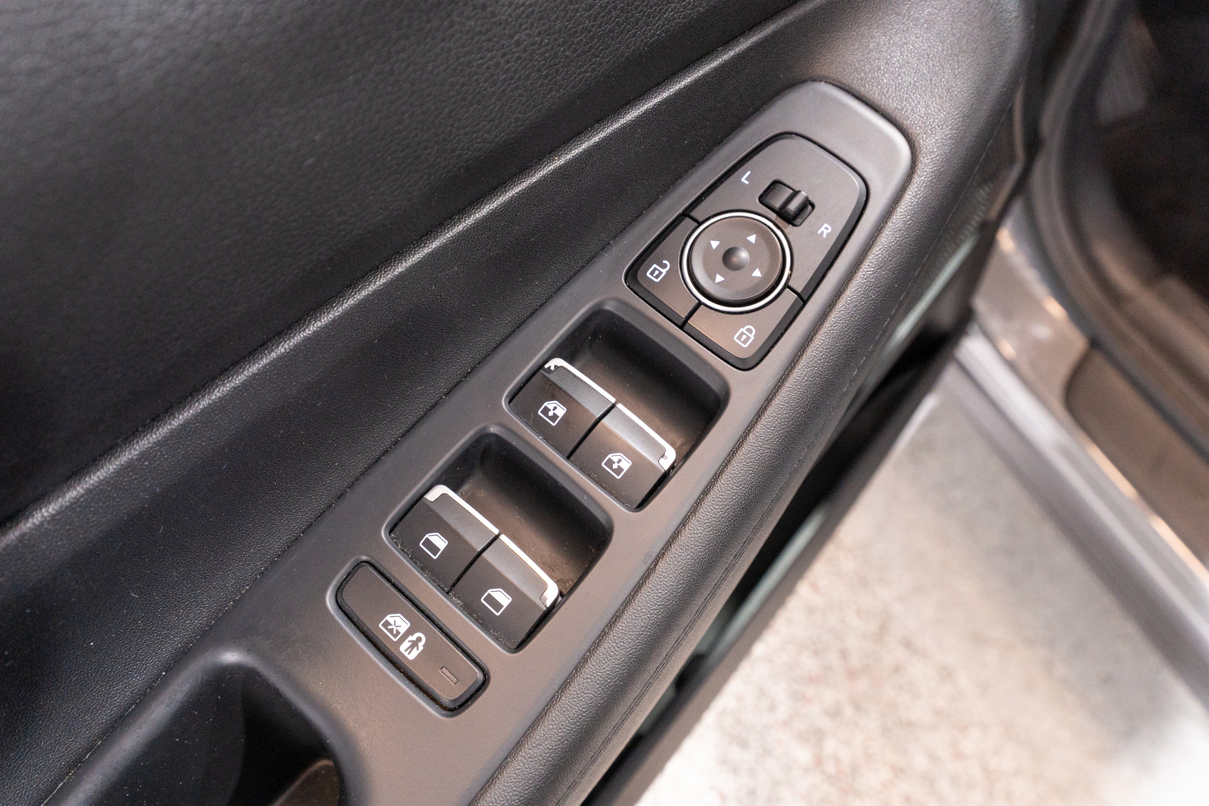 Used 2022 Hyundai Santa Fe SEL AWD/4WD image 14