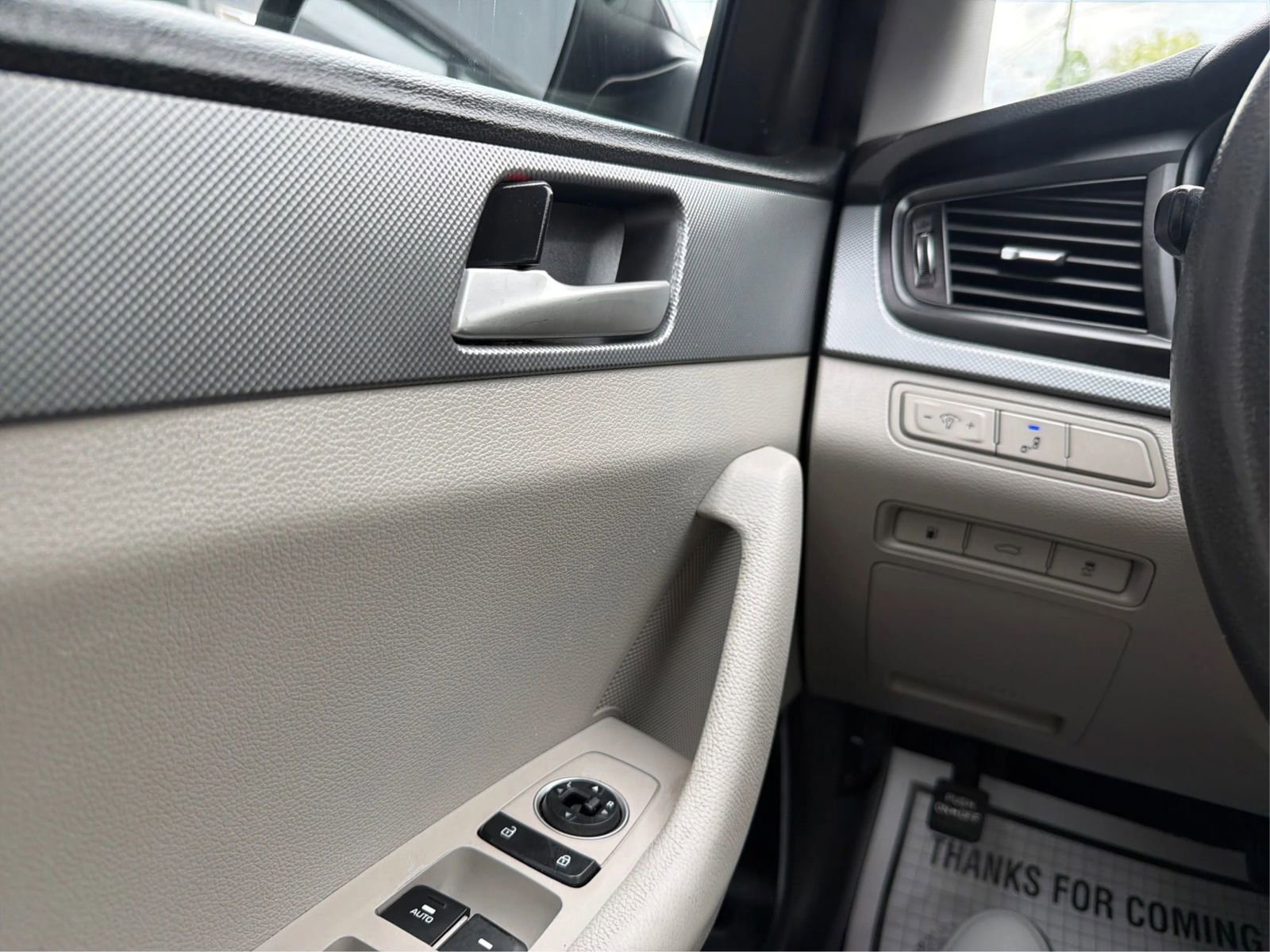 Used 2018 Hyundai Sonata SE FWD image 18
