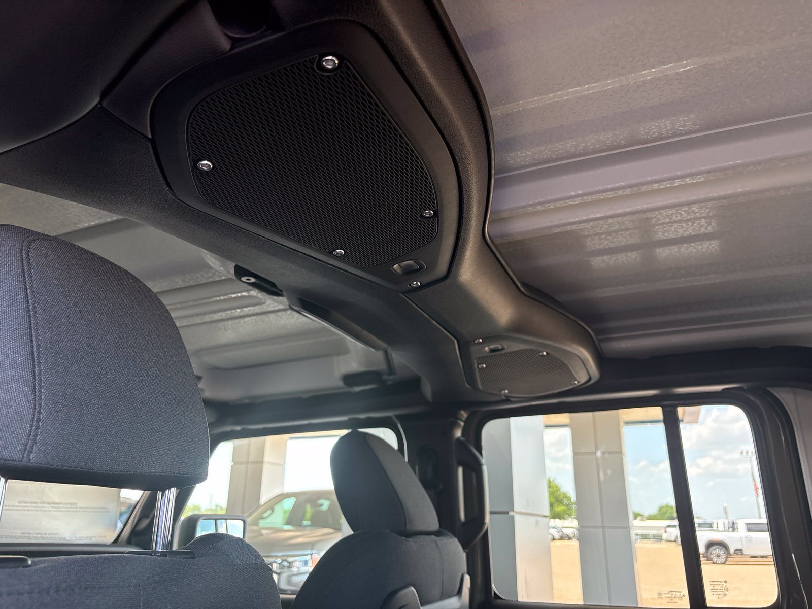 New 2026 Jeep Gladiator Sport AWD/4WD image 14