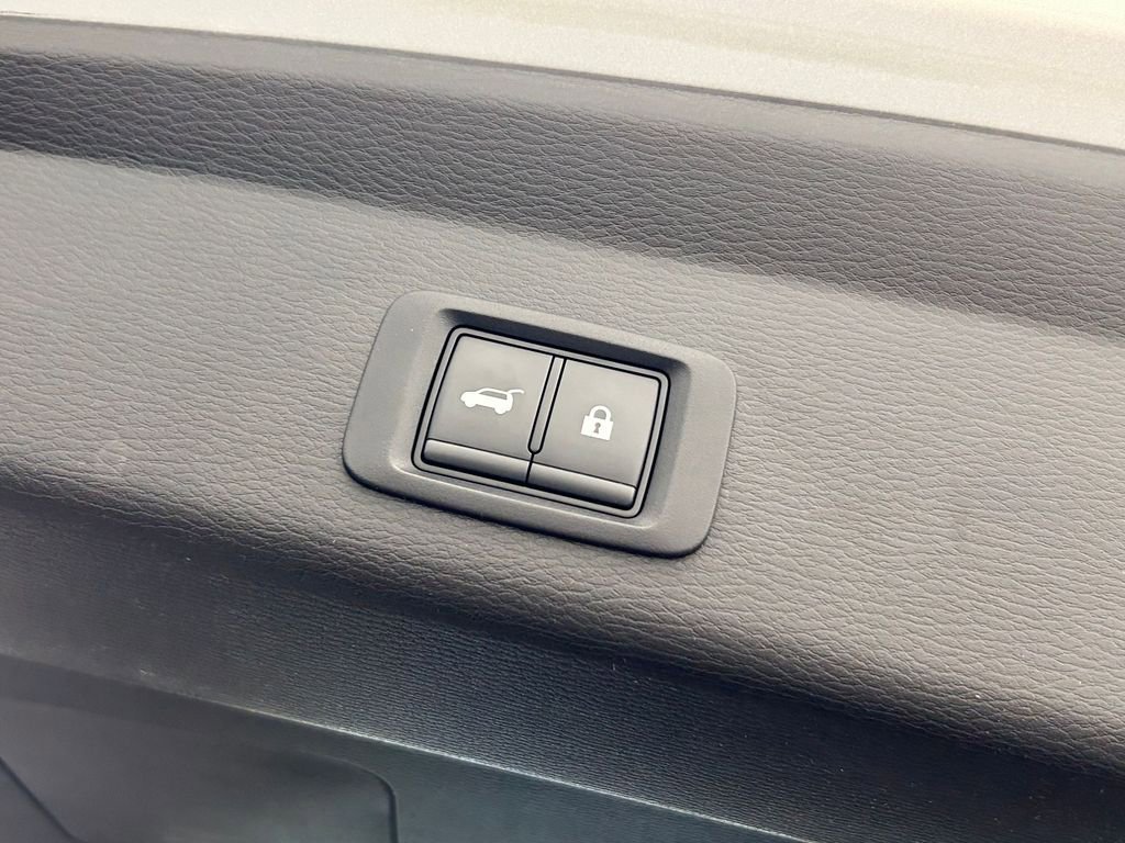 Used 2024 Mitsubishi Outlander SE image 47
