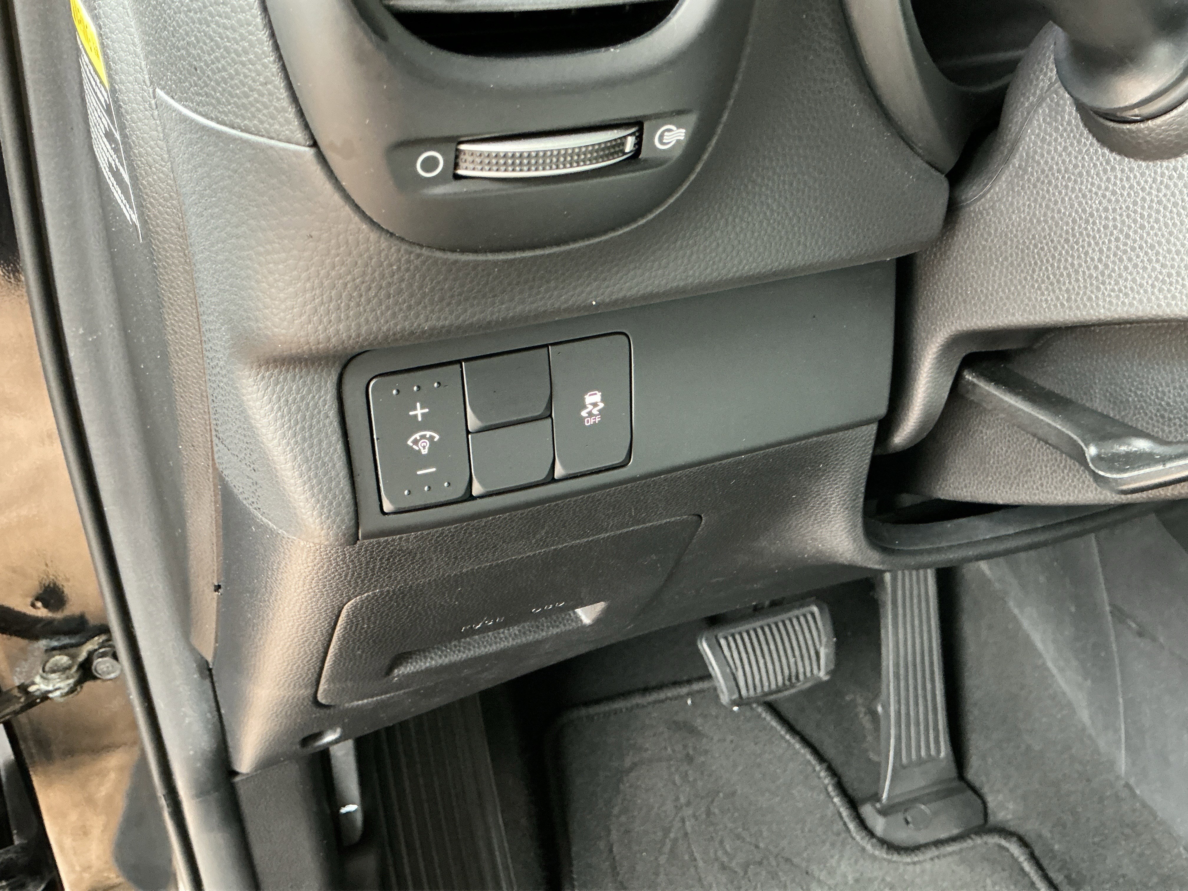 Used 2018 Kia Soul image 30