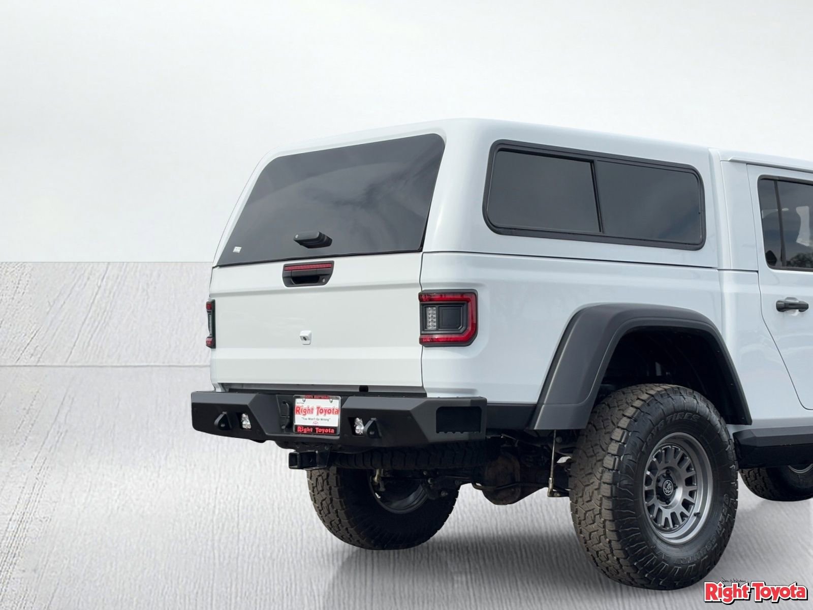 Used 2021 Jeep Gladiator Rubicon AWD/4WD image 10
