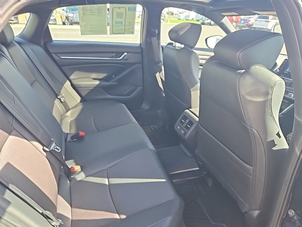 Used 2022 Honda Accord Sport image 29