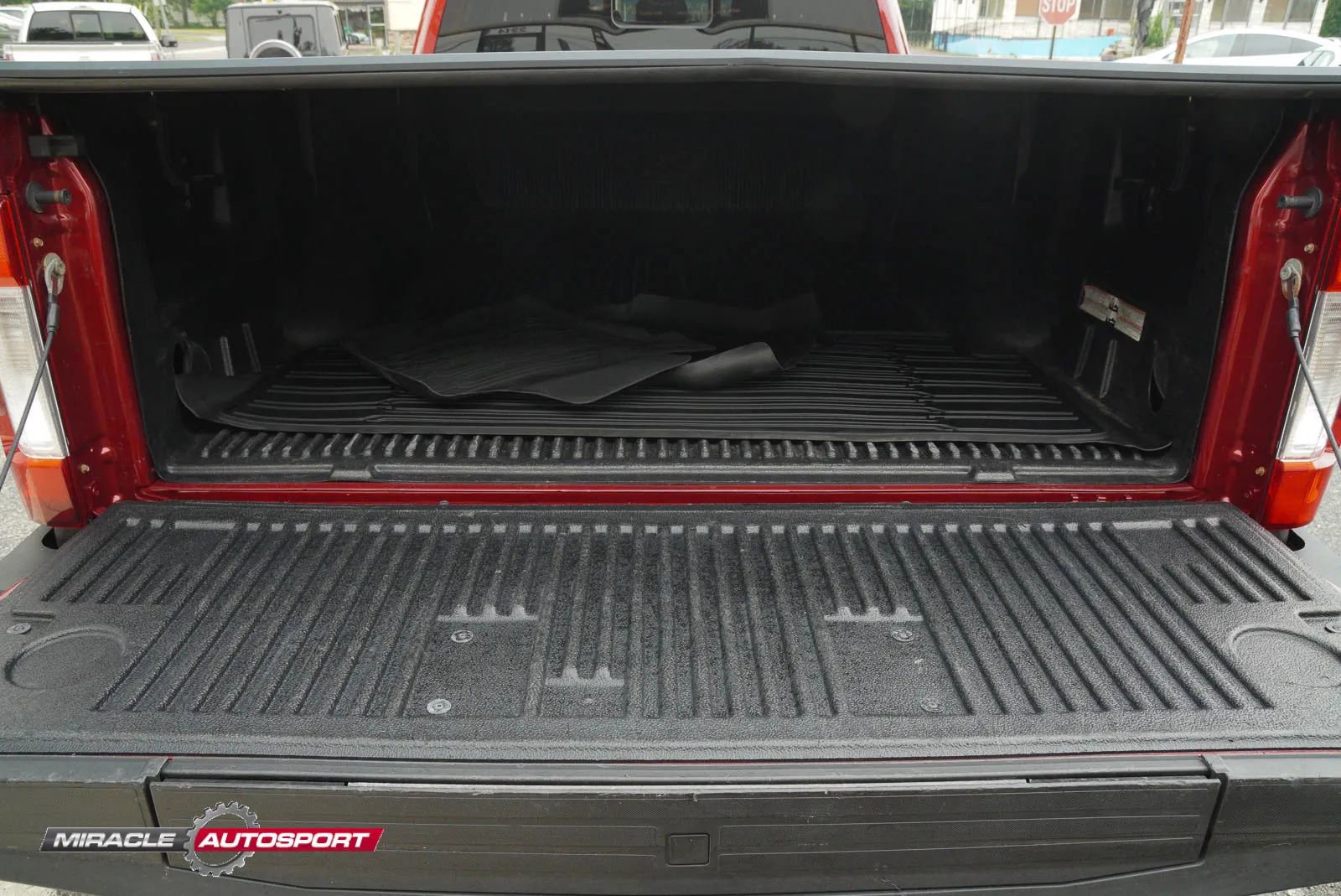 Used 2017 Ford F350 Lariat w/ Lariat Ultimate Package image 28